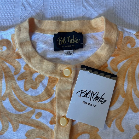 NWT Bob Mackie Yellow and White Patterned Printed Cardigan Sweater Size XS - Picture 5 of 6